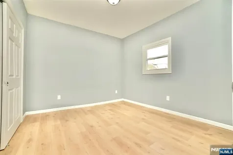 678 Highland Avenue Newark NJ 07104