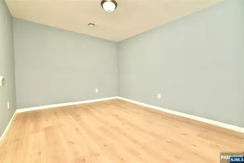 678 Highland Avenue Newark NJ 07104