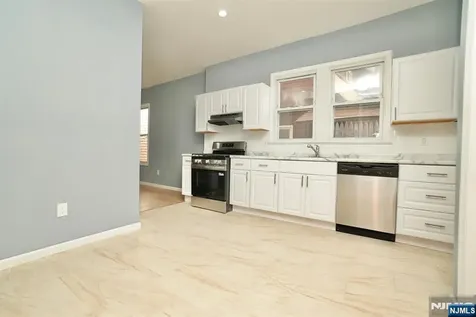678 Highland Avenue Newark NJ 07104