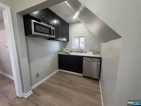37 Mapes Avenue Newark NJ 07112