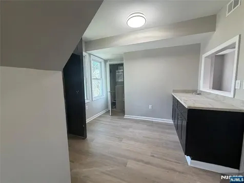 37 Mapes Avenue Newark NJ 07112