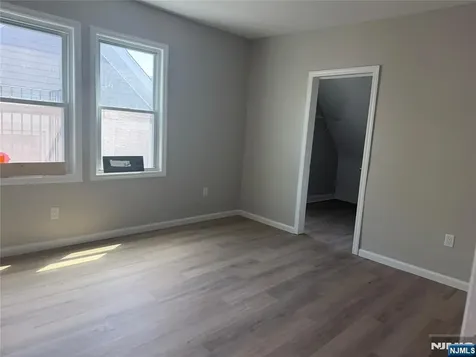 37 Mapes Avenue Newark NJ 07112