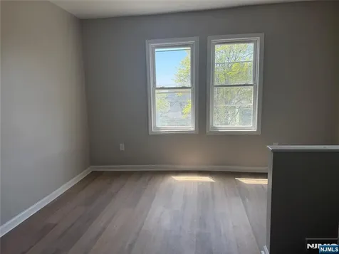 37 Mapes Avenue Newark NJ 07112