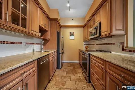 10 Smith Manor Boulevard West Orange NJ 07052