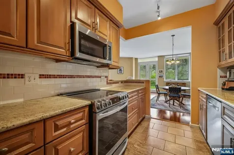 10 Smith Manor Boulevard West Orange NJ 07052
