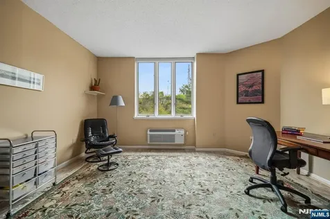 10 Smith Manor Boulevard West Orange NJ 07052