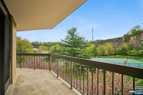 10 Smith Manor Boulevard West Orange NJ 07052