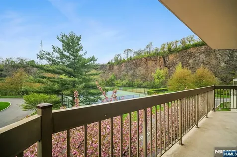 10 Smith Manor Boulevard West Orange NJ 07052