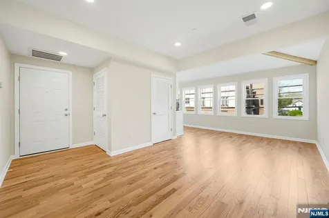 532 Ringwood Avenue Wanaque NJ 07465