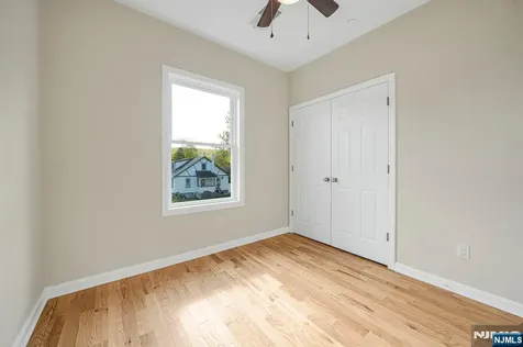 532 Ringwood Avenue Wanaque NJ 07465