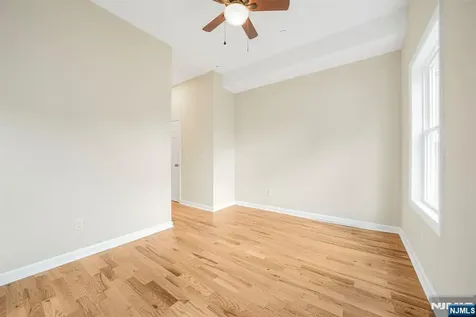 532 Ringwood Avenue Wanaque NJ 07465