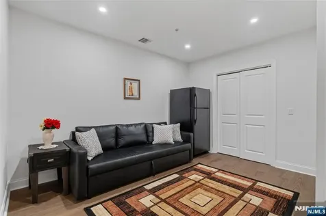 54 Polifly Hackensack NJ 07601