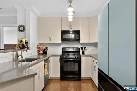 54 Polifly Hackensack NJ 07601
