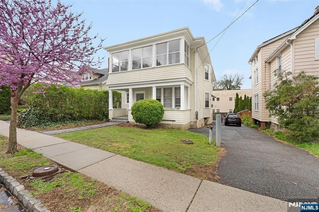 6 Jefferson Avenue Maplewood NJ 07040