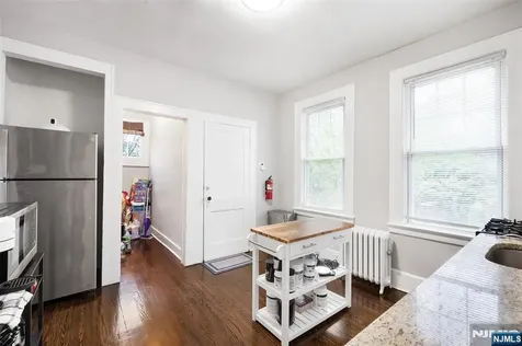 6 Jefferson Avenue Maplewood NJ 07040