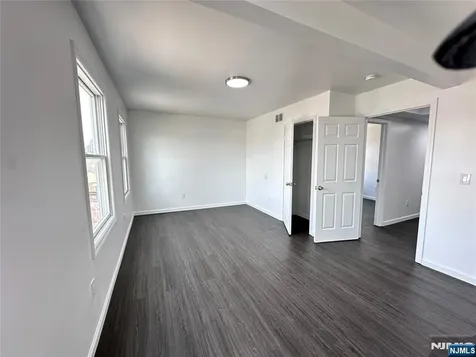 23 Highland Street Paterson NJ 07524