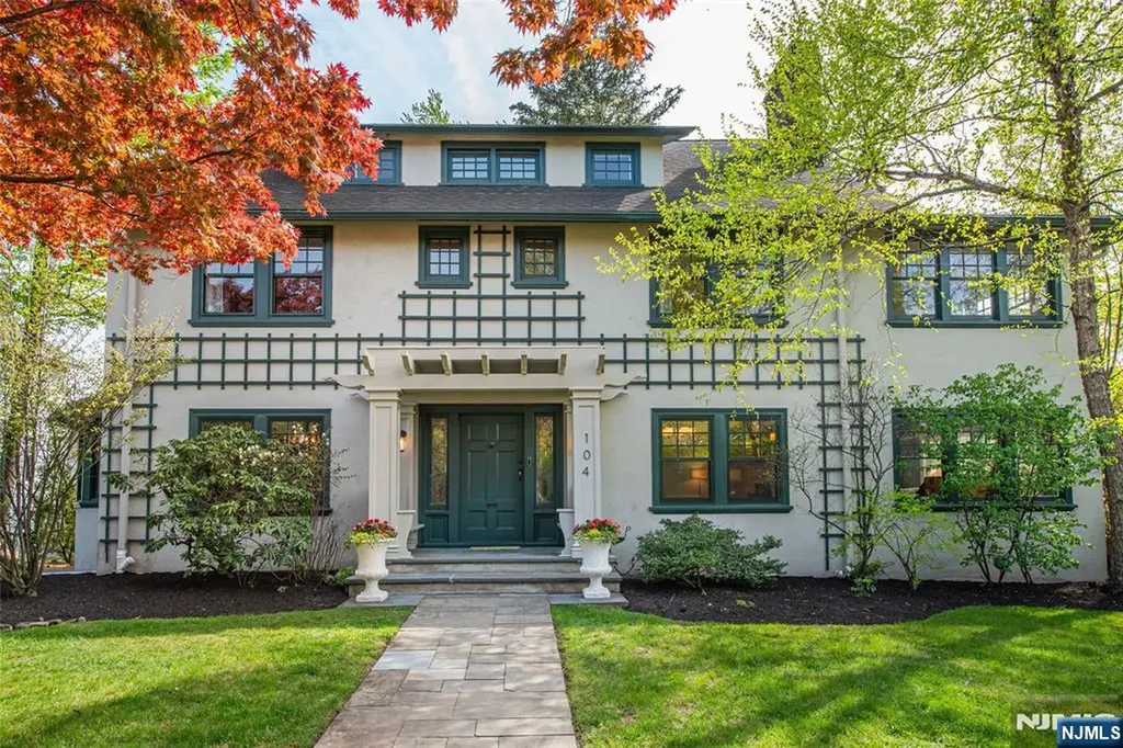 104 Gates Avenue Montclair NJ 07042