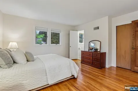 419 Hopper Avenue Ridgewood NJ 07450