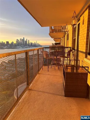 6600 Boulevard East West New York NJ 07093