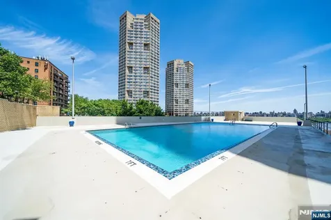 6600 Boulevard East West New York NJ 07093