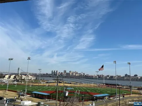 1100 River Road Edgewater NJ 07020