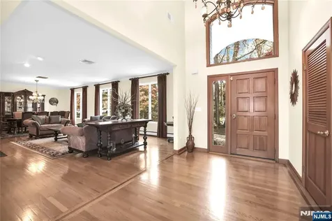 738 Ridge Road Kinnelon Borough NJ 07405