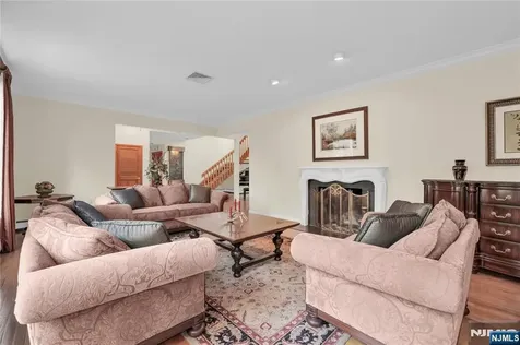 738 Ridge Road Kinnelon Borough NJ 07405