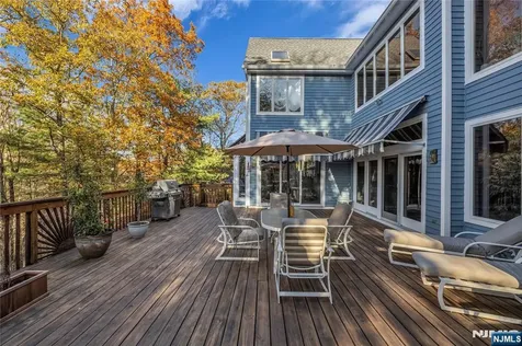 738 Ridge Road Kinnelon Borough NJ 07405