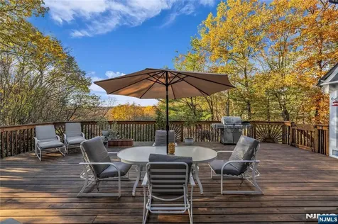 738 Ridge Road Kinnelon Borough NJ 07405