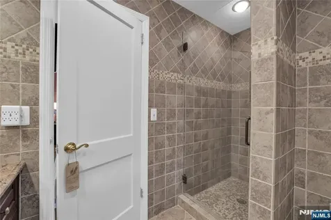 738 Ridge Road Kinnelon Borough NJ 07405