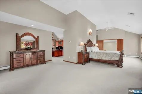 738 Ridge Road Kinnelon Borough NJ 07405