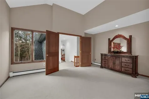 738 Ridge Road Kinnelon Borough NJ 07405
