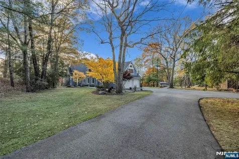 738 Ridge Road Kinnelon Borough NJ 07405