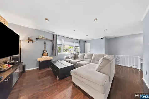 44 Judson Street Edison NJ 08837
