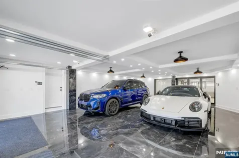 22 Berkshire Place Englewood Cliffs NJ 07632