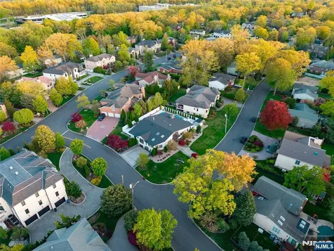 22 Berkshire Place Englewood Cliffs NJ 07632