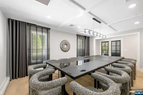 22 Berkshire Place Englewood Cliffs NJ 07632