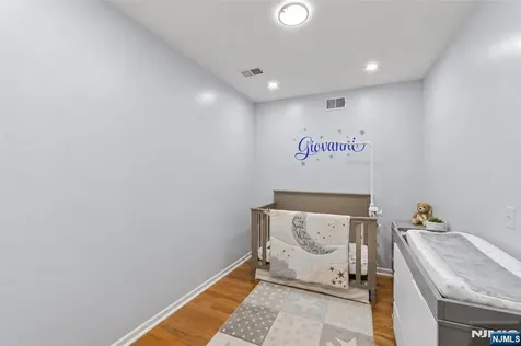536 2nd Avenue Lyndhurst NJ 07071