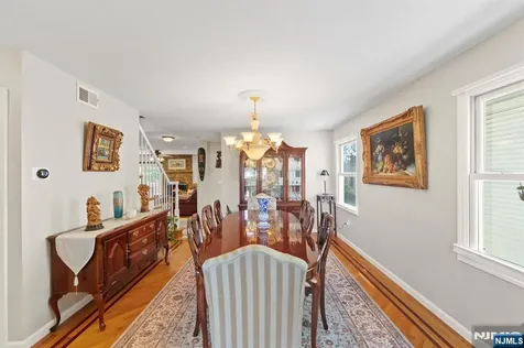 536 2nd Avenue Lyndhurst NJ 07071