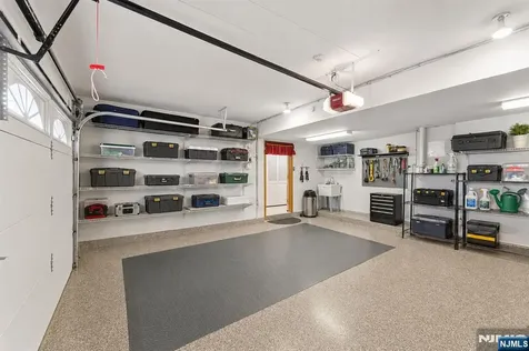 536 2nd Avenue Lyndhurst NJ 07071