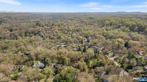 10 Old Stone Church Road Upper Saddle River NJ 07458
