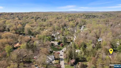 10 Old Stone Church Road Upper Saddle River NJ 07458