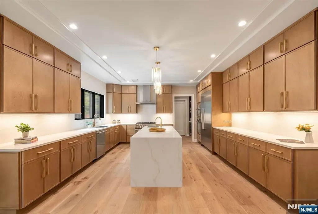 455 Sunset Avenue Haworth NJ 07641