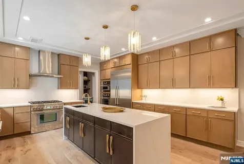 455 Sunset Avenue Haworth NJ 07641