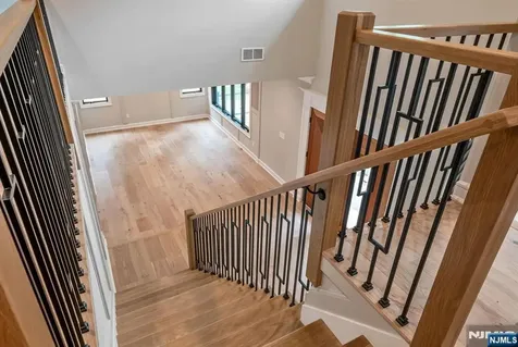 455 Sunset Avenue Haworth NJ 07641