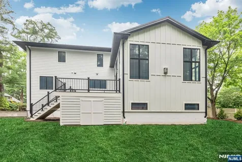 455 Sunset Avenue Haworth NJ 07641