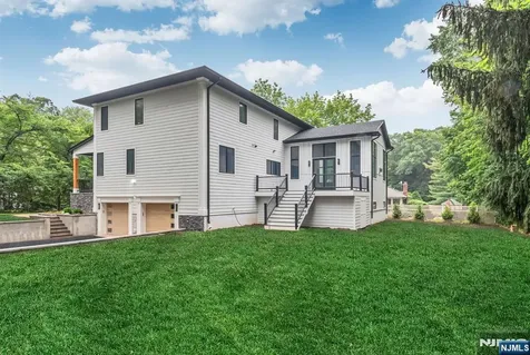 455 Sunset Avenue Haworth NJ 07641