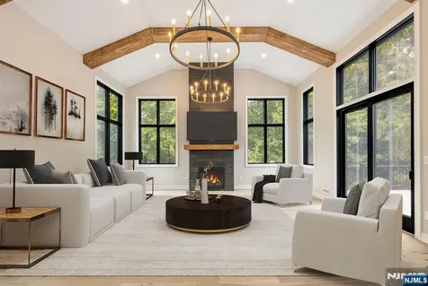 455 Sunset Avenue Haworth NJ 07641