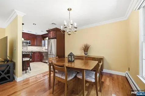 137 S Maple Avenue Park Ridge NJ 07656