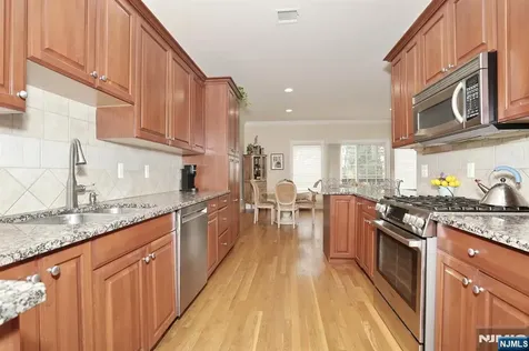 108 Demarest Lane Montvale NJ 07645